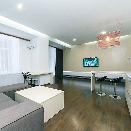 Kreschatik 21 With Terrace 2Br Kiev Esterno foto