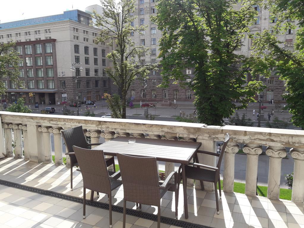 Kreschatik 21 With Terrace 2Br Kiev Esterno foto