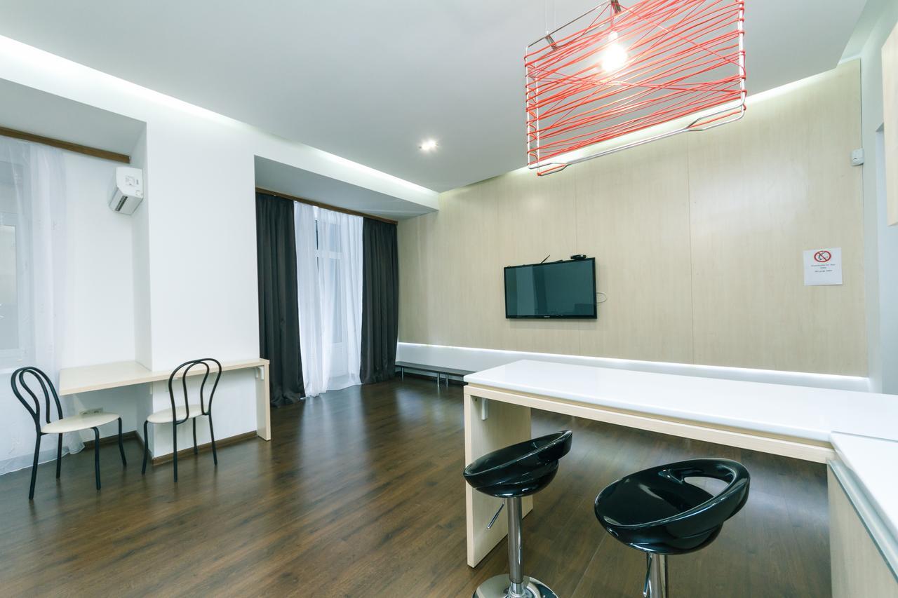 Kreschatik 21 With Terrace 2Br Kiev Esterno foto
