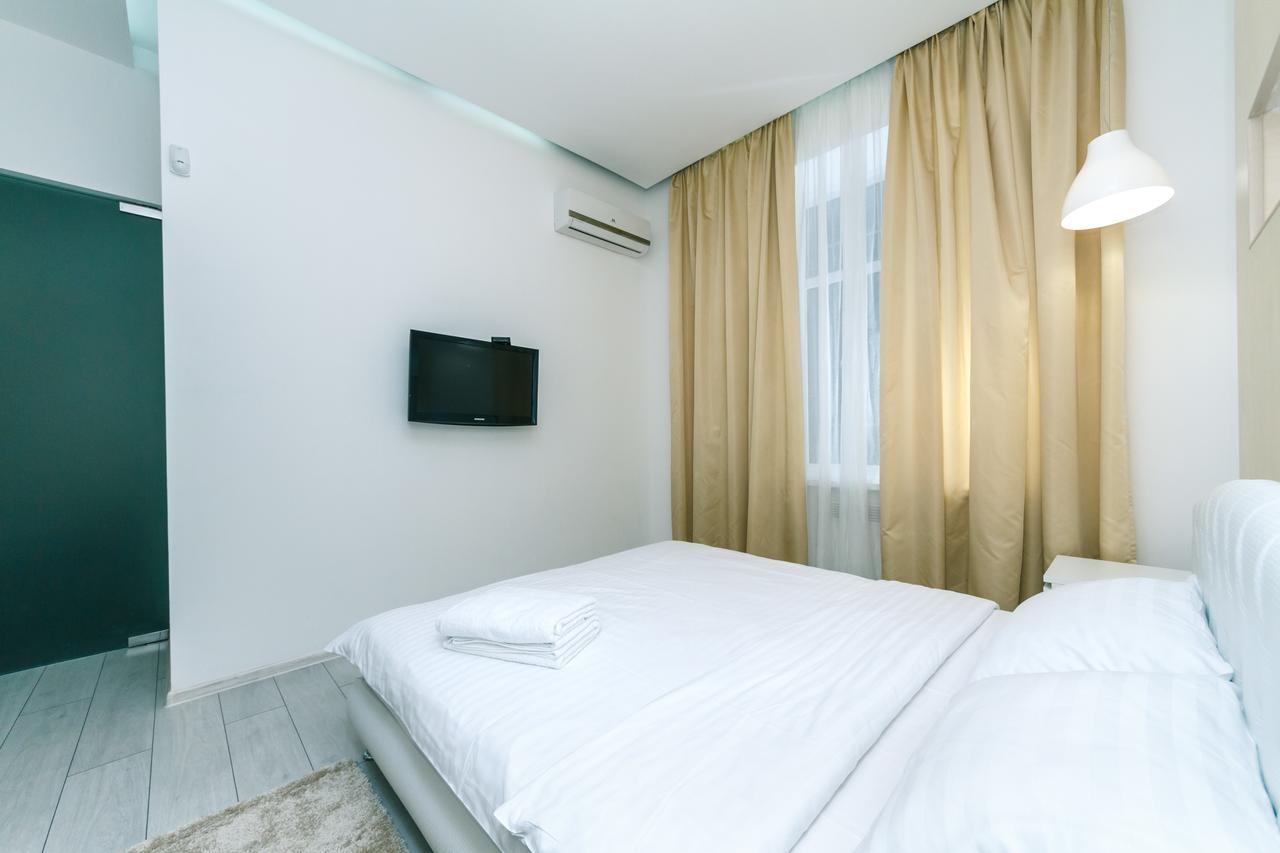 Kreschatik 21 With Terrace 2Br Kiev Esterno foto